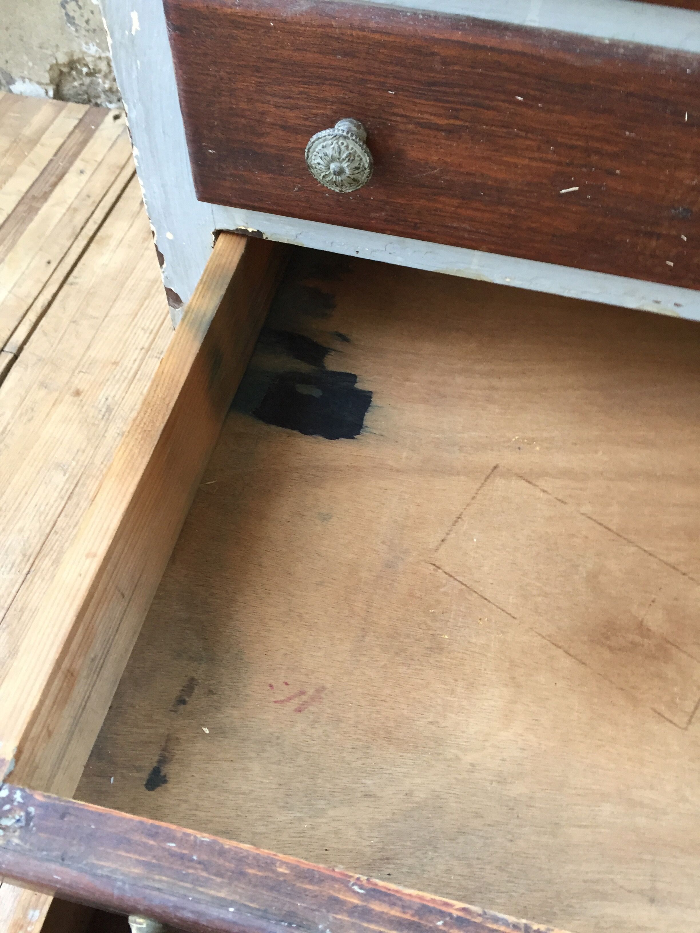 Furniture drawers loom