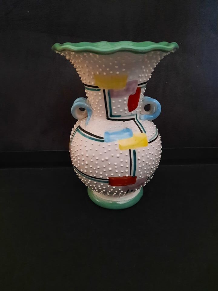 Italian ceramic vase Deruta signed and numbered