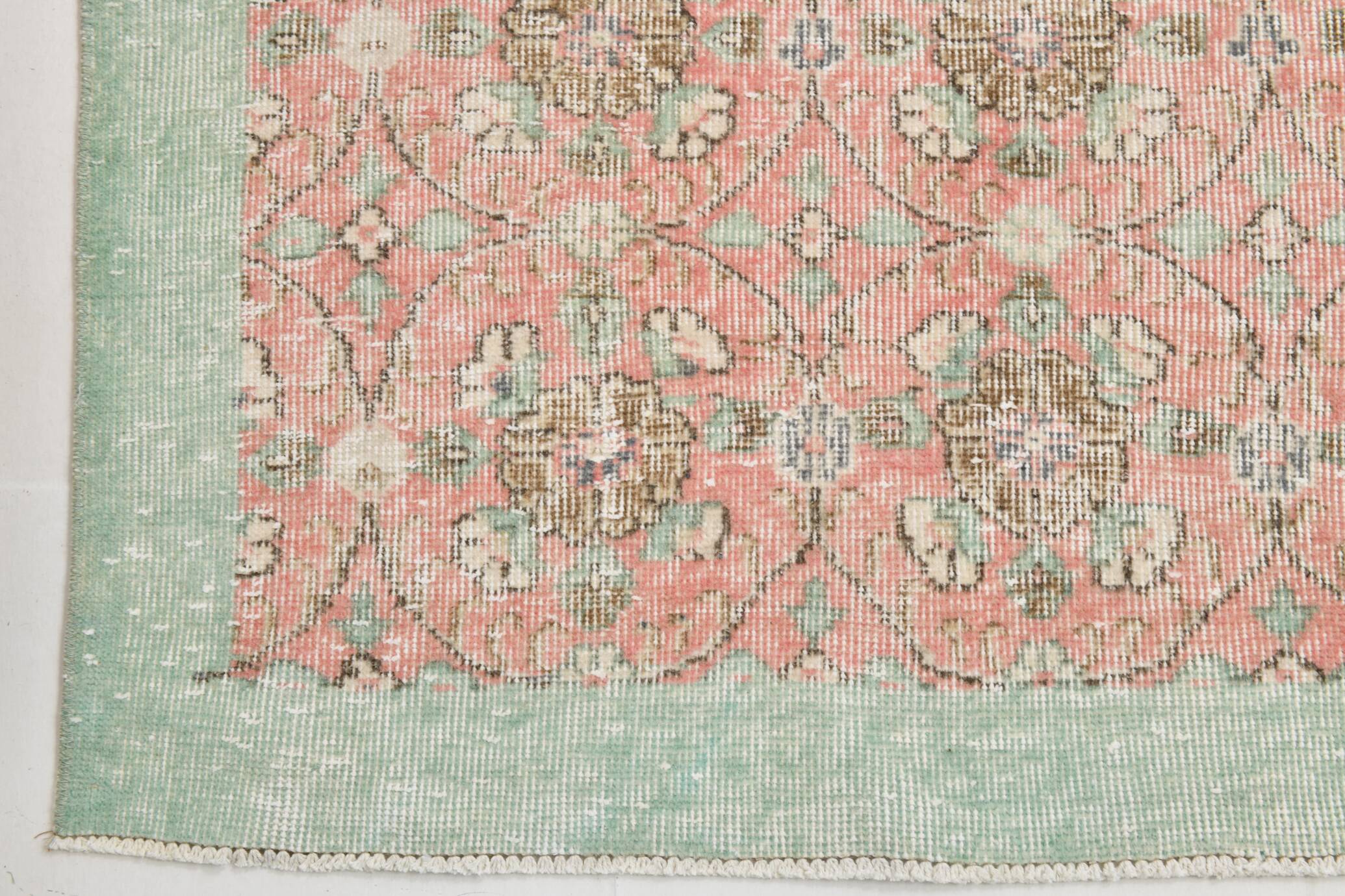 Tapis turc, 204 x 321 cm, référence 22143