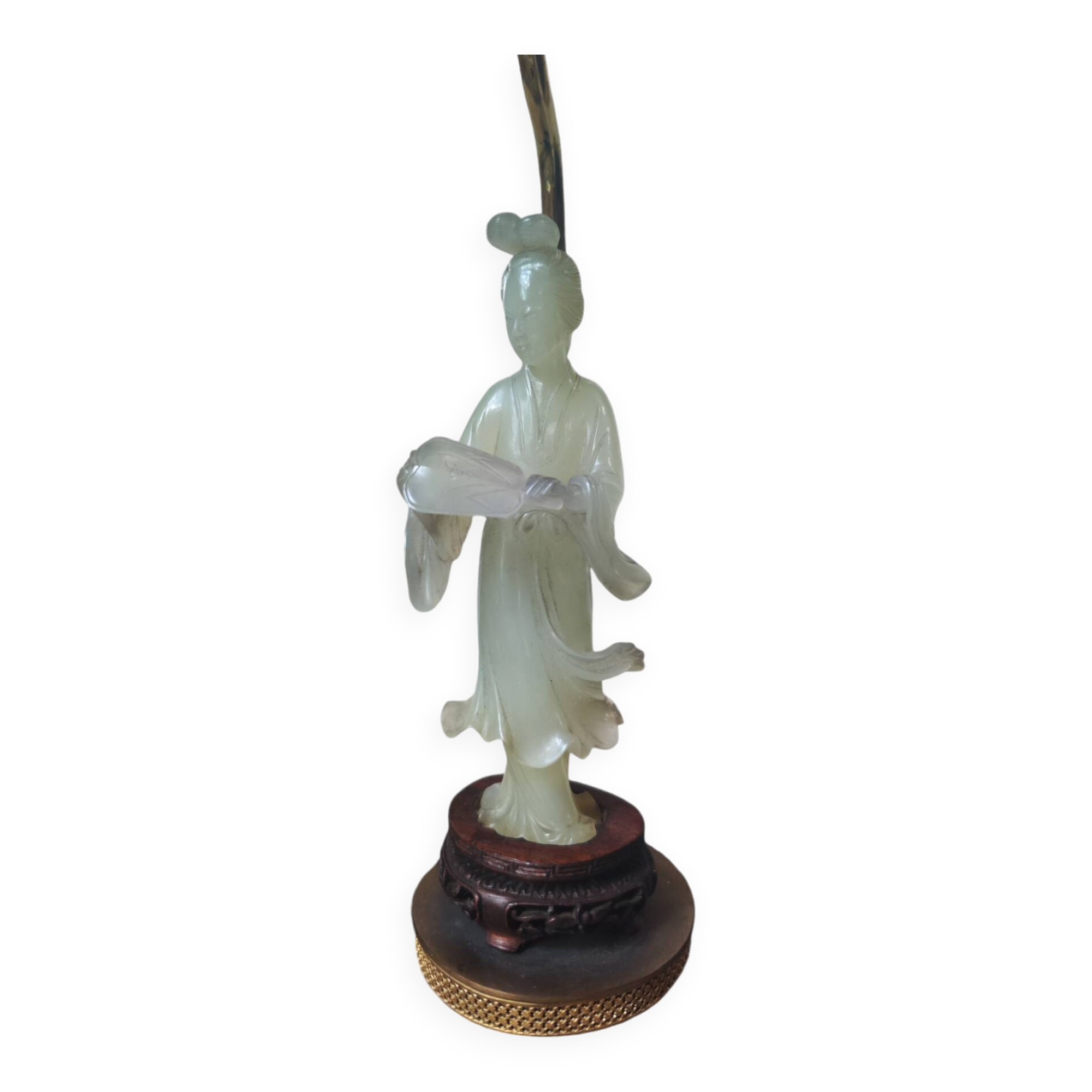 Sculpture chinoise en pierre montée en lampe.