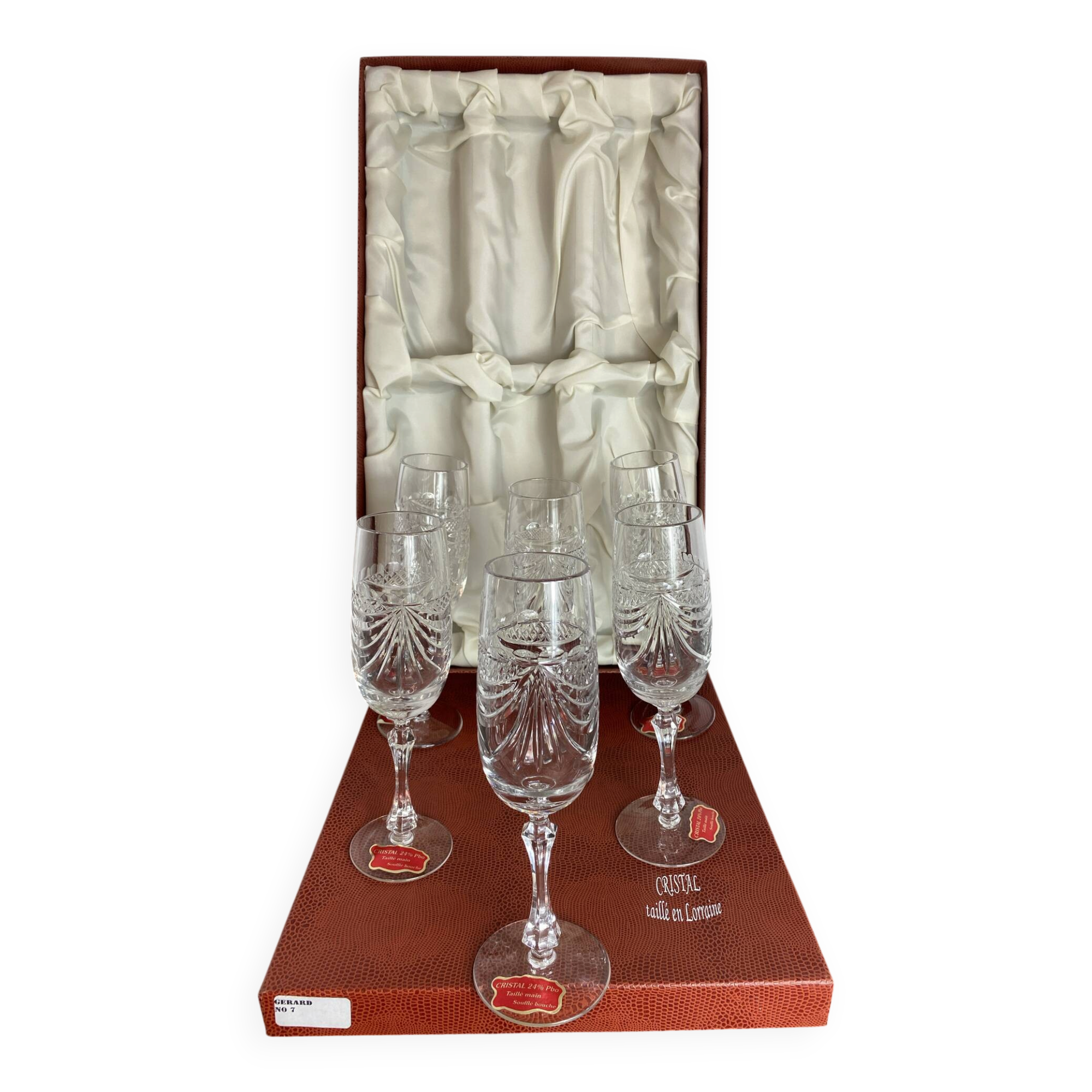 Champagne flutes, cut crystal from Lorraine, with original box.