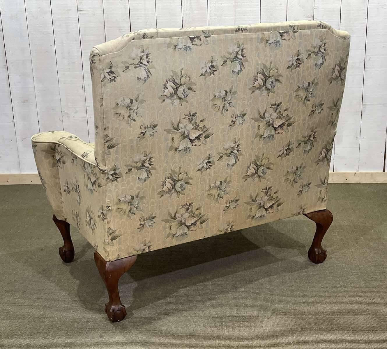 1930s English Chippendale walnut sofa