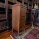 Commode à tiroirs vintage en bois / armoire d'archives / armoire de notaire