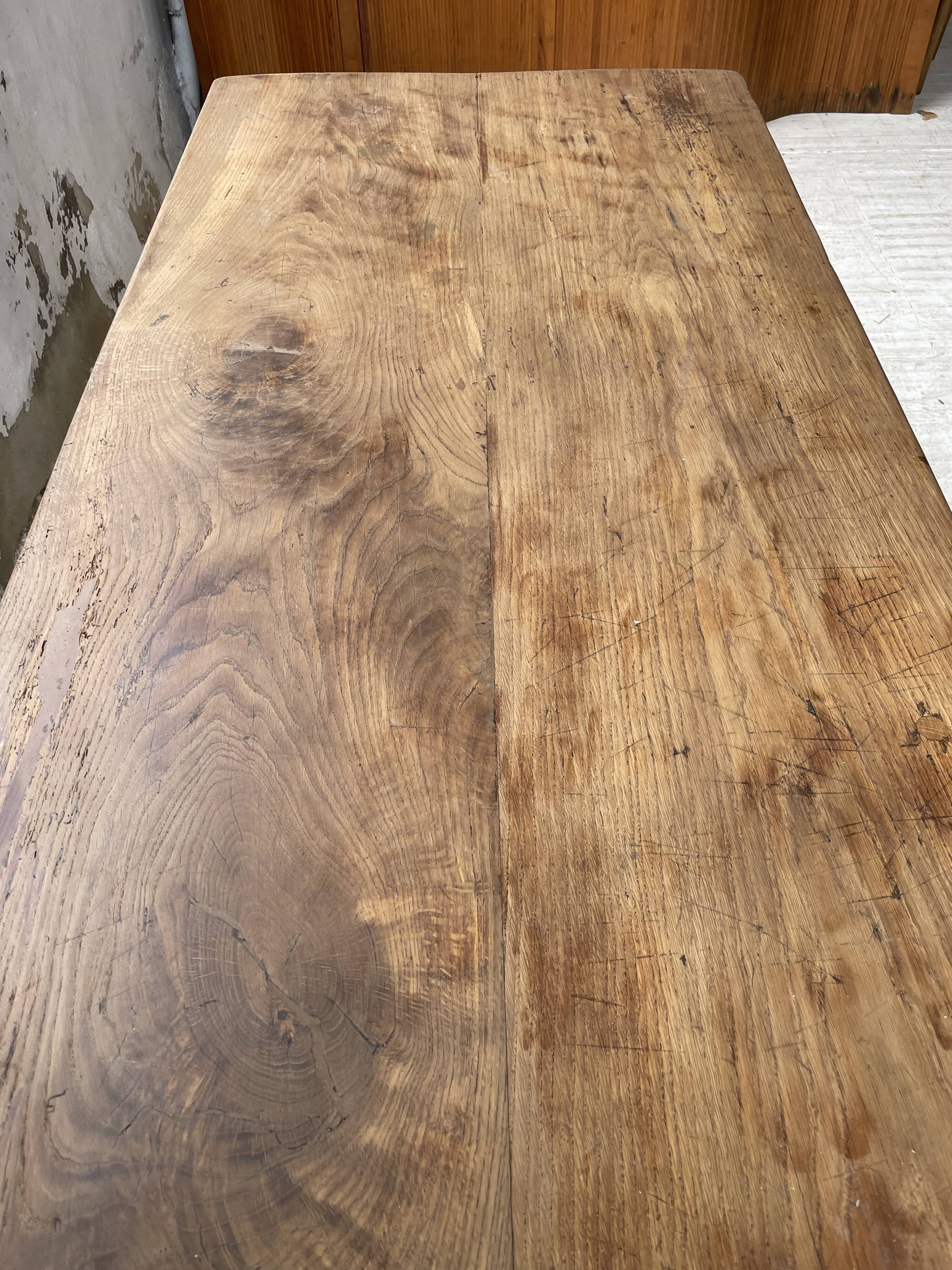 Farmhouse table in oak and walnut 2m