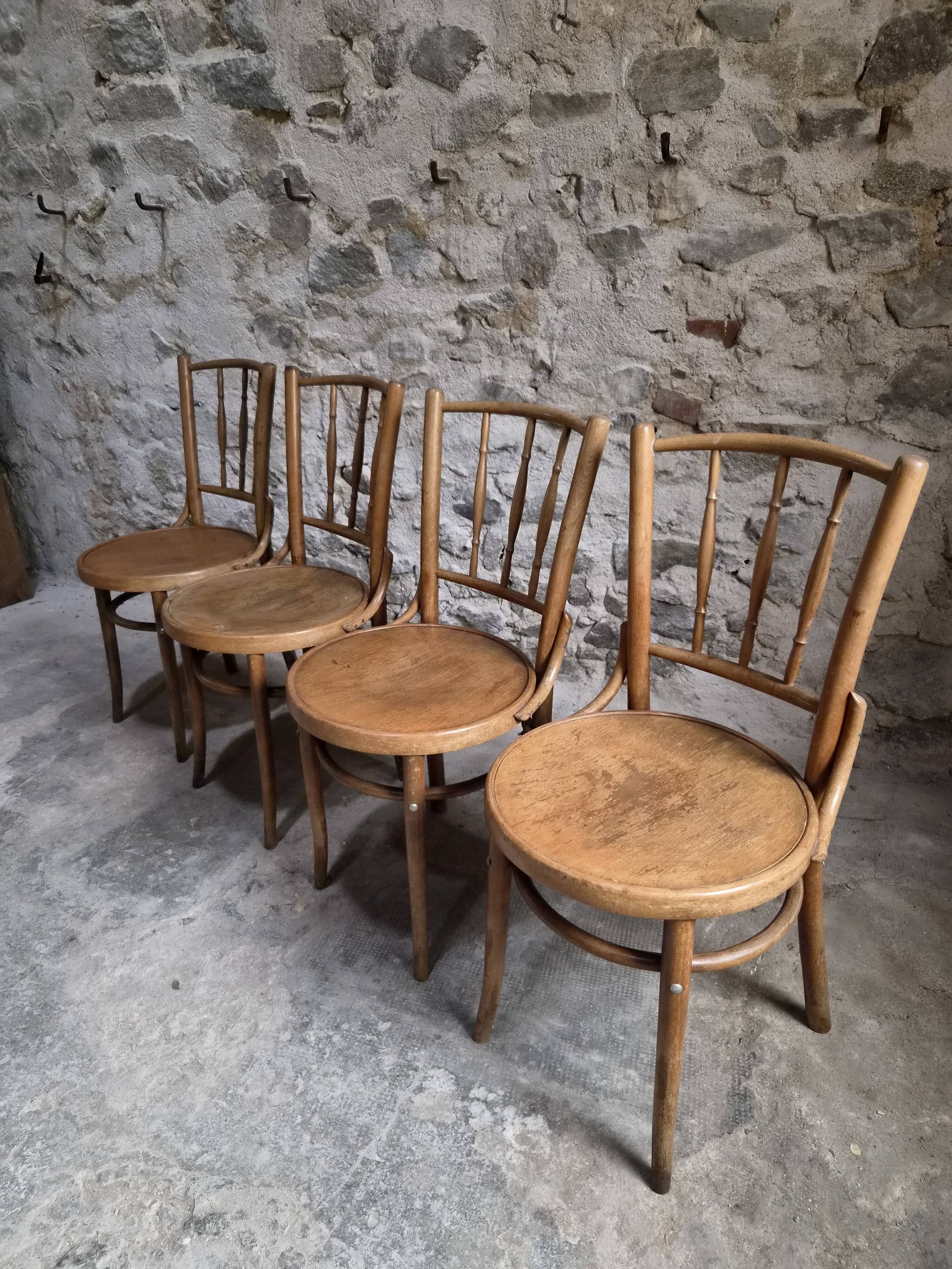 Set of 4 Fischel bentwood bistro chairs, Czechoslovakia, circa 1930–1950.