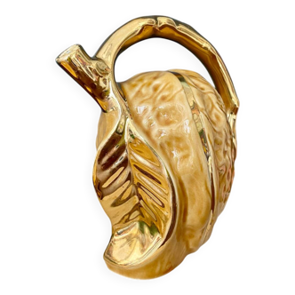 Jug with a spout in slipware