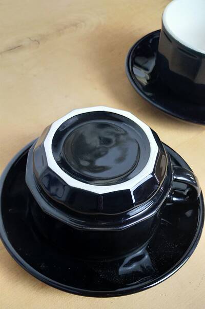 Two Breakfast Mugs APILCO Flora – Black and White