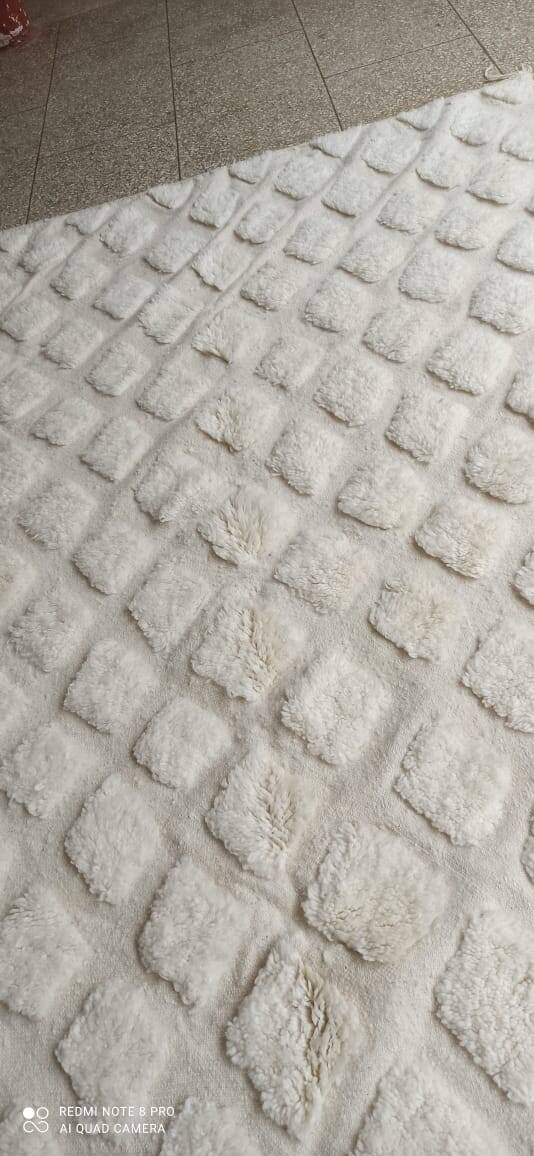 tapis berbère Beni ouarain écru à reliefs 3*2m