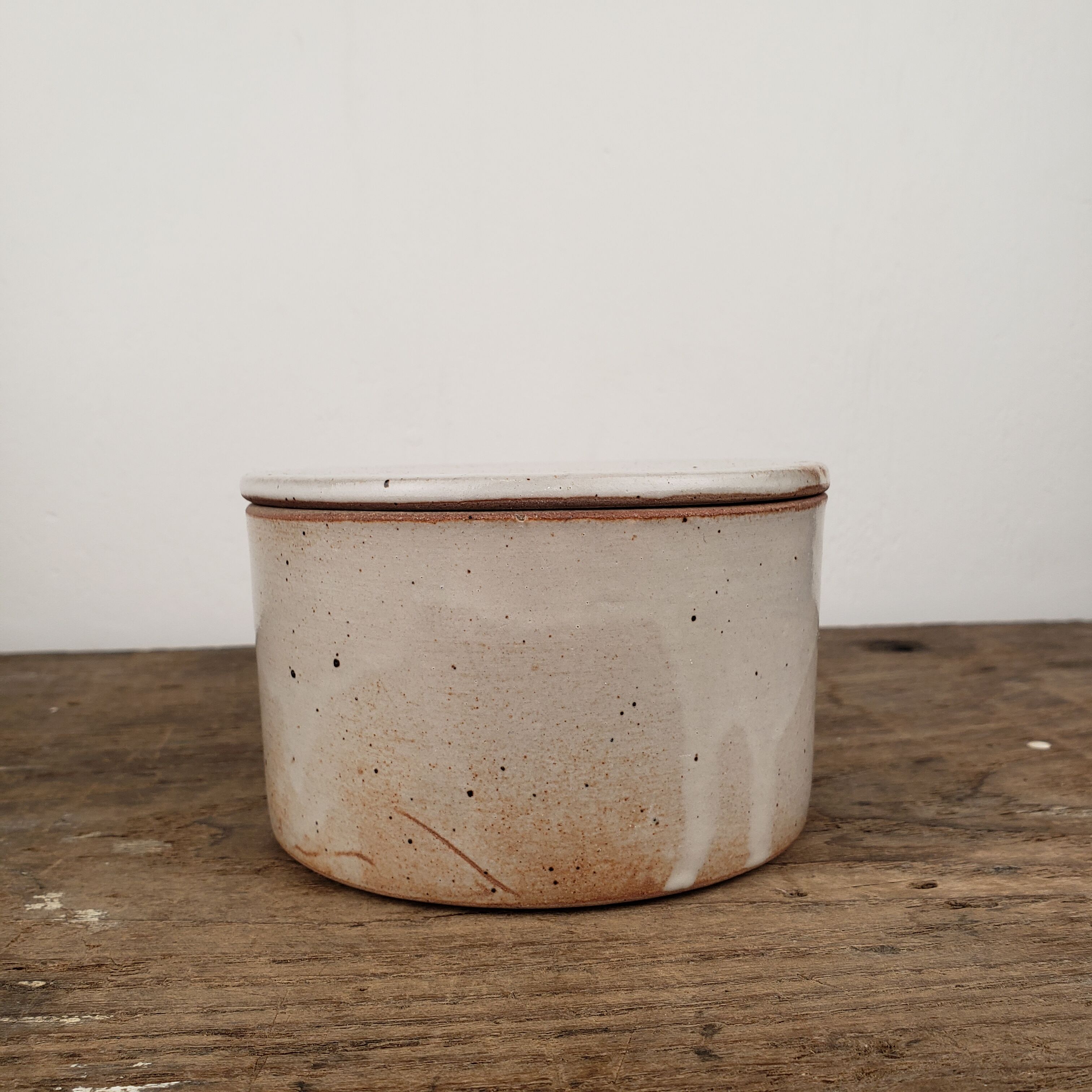 Stoneware waterdish