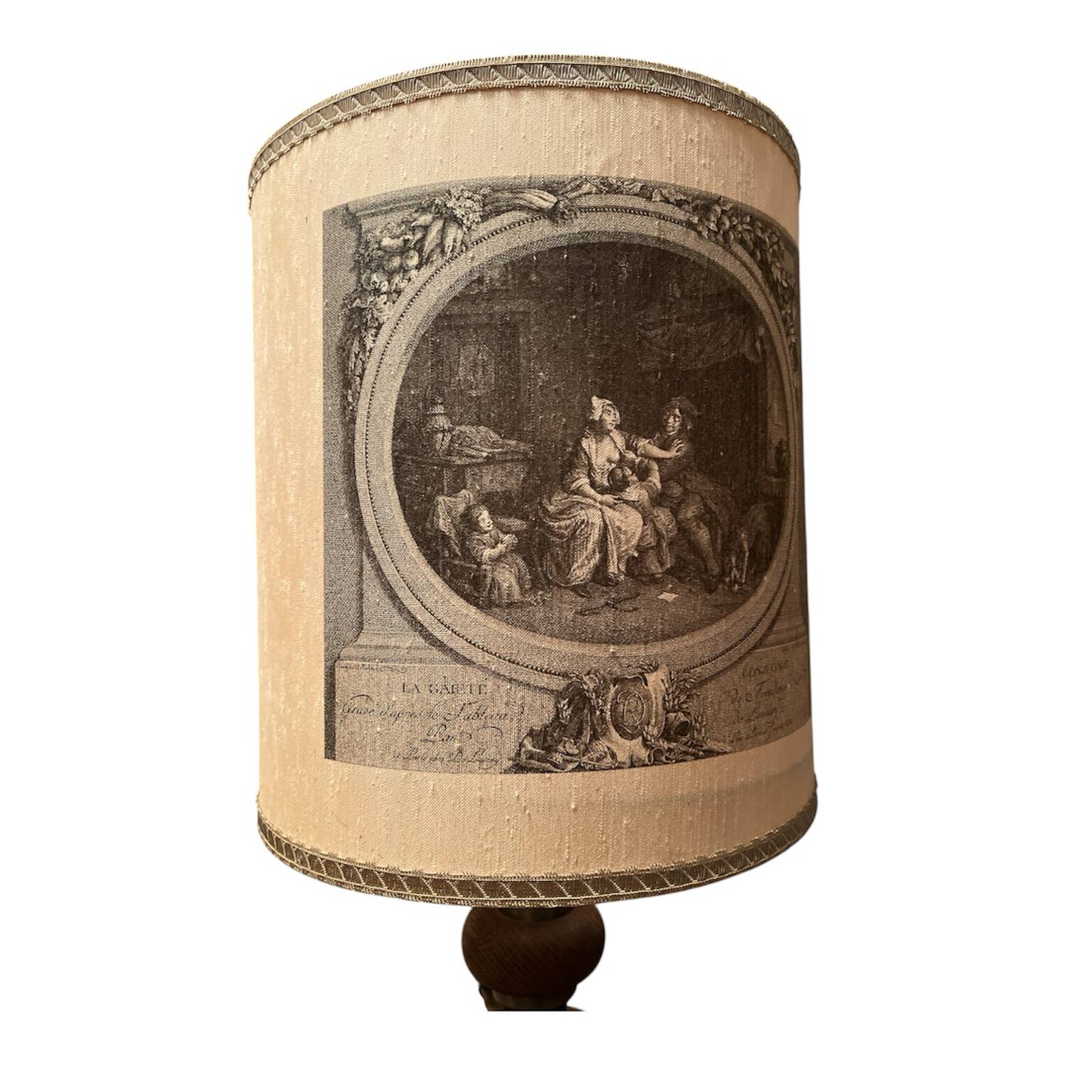 Lampe de table vintage avec motif.