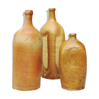 Set of 3 sandstone bottles