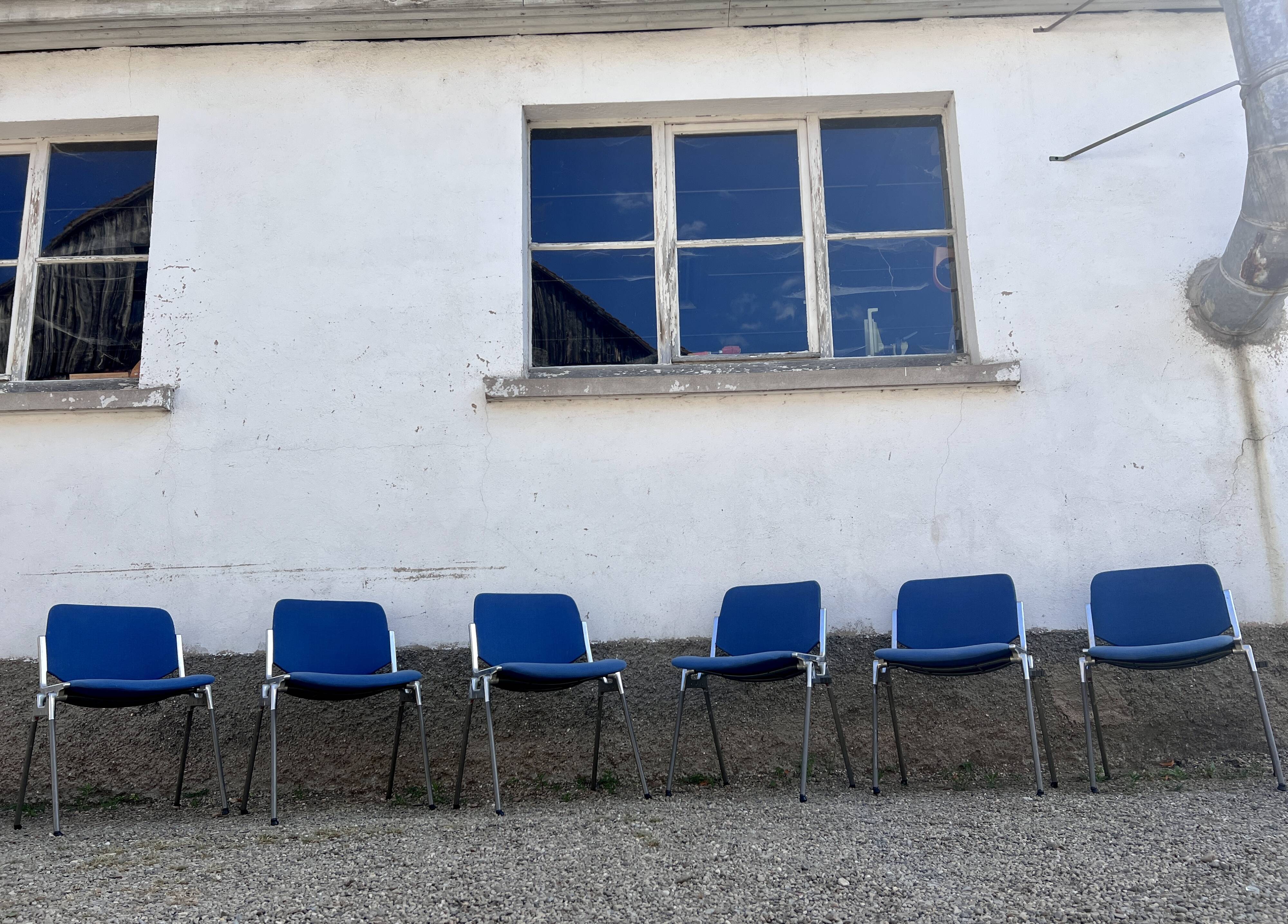 Série de 40 chaises de G. Piretti pour Castelli Anonima Castelli, Italie, années 1970