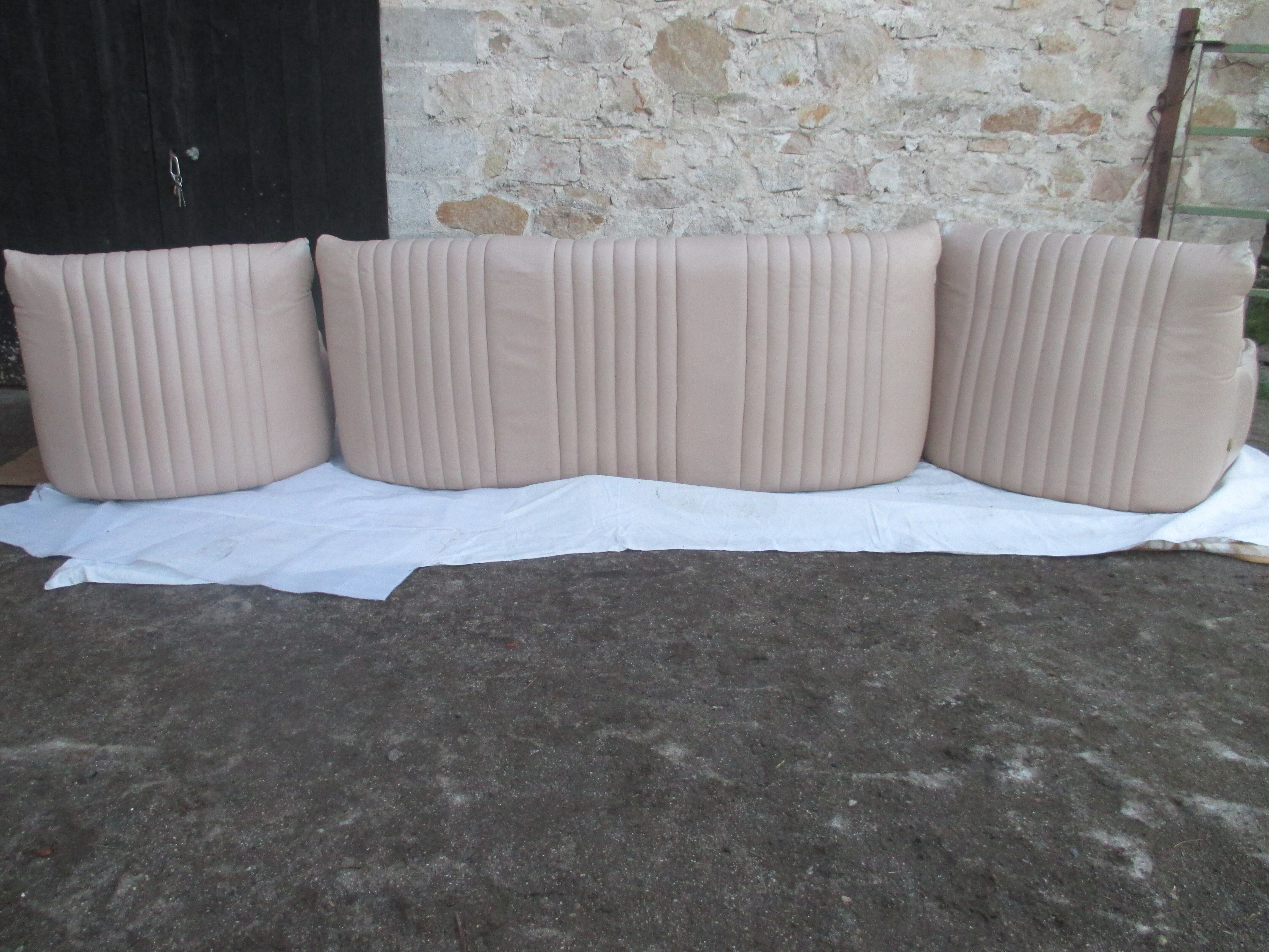 Sofa and 2 leather armchairs Ligne Roset Michel Ducaroy 1980