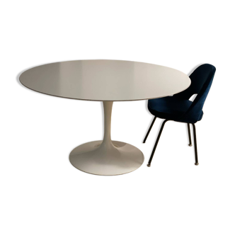 Eero Saarinen round table 137cm Knoll Vintage edition