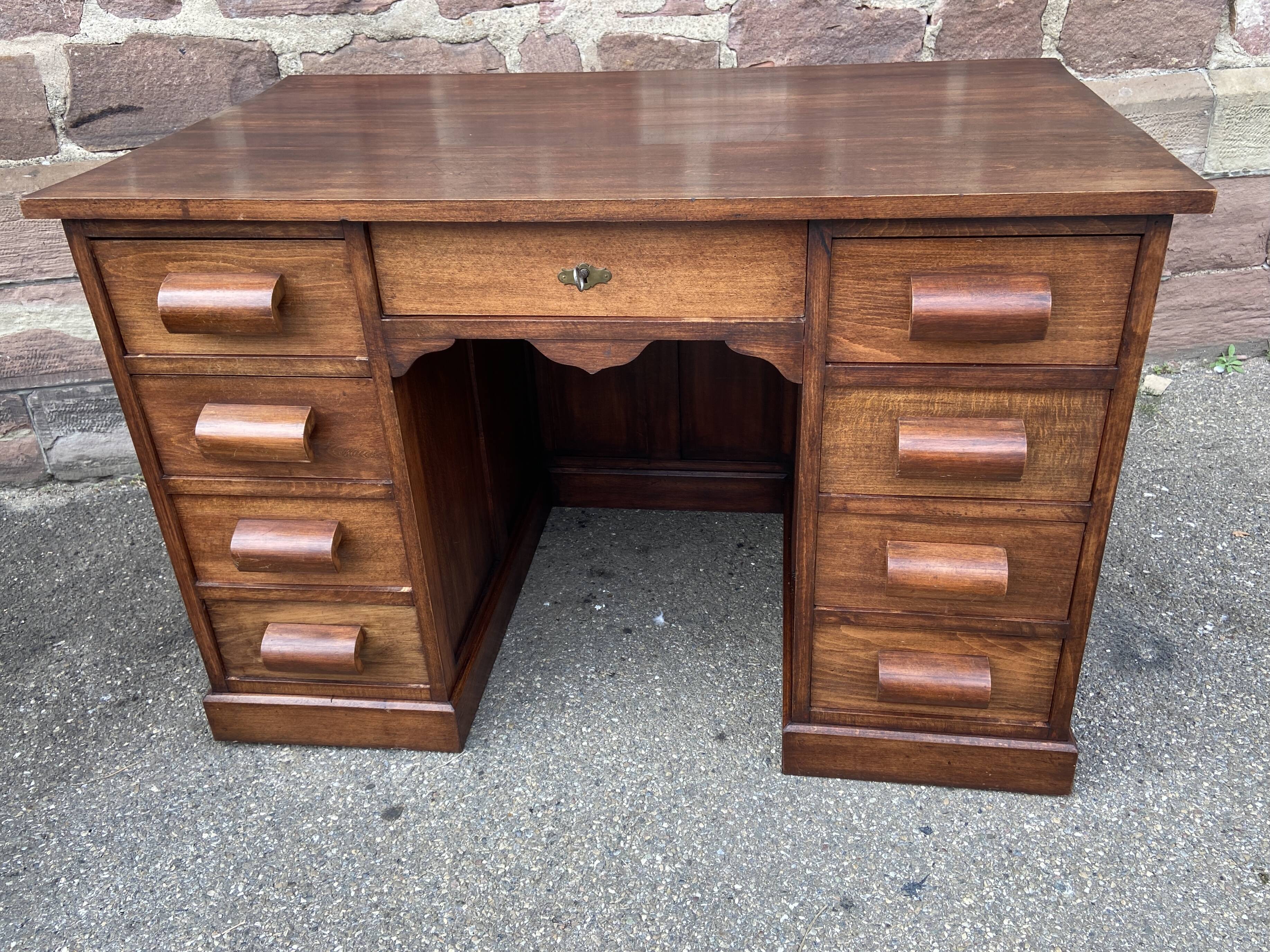 American desk vintage 1940