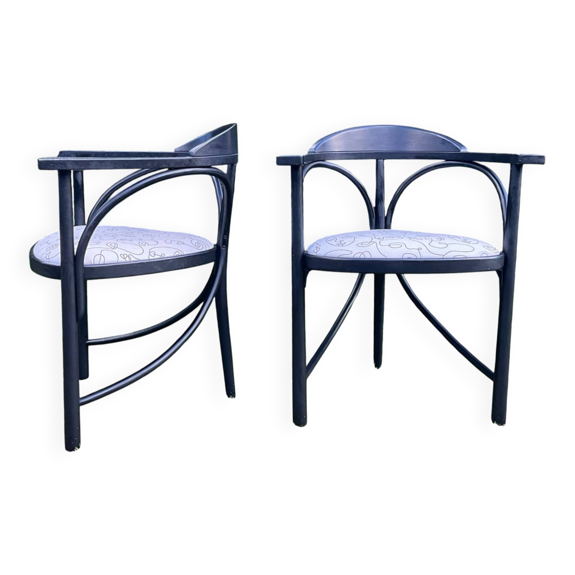 Pair of Thonet armchairs model 225 in stained black beech.