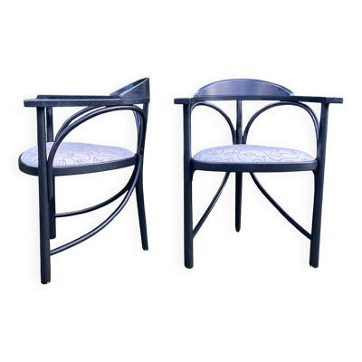 Paire de fauteuils Thonet mod.225 en hêtre teinté noir