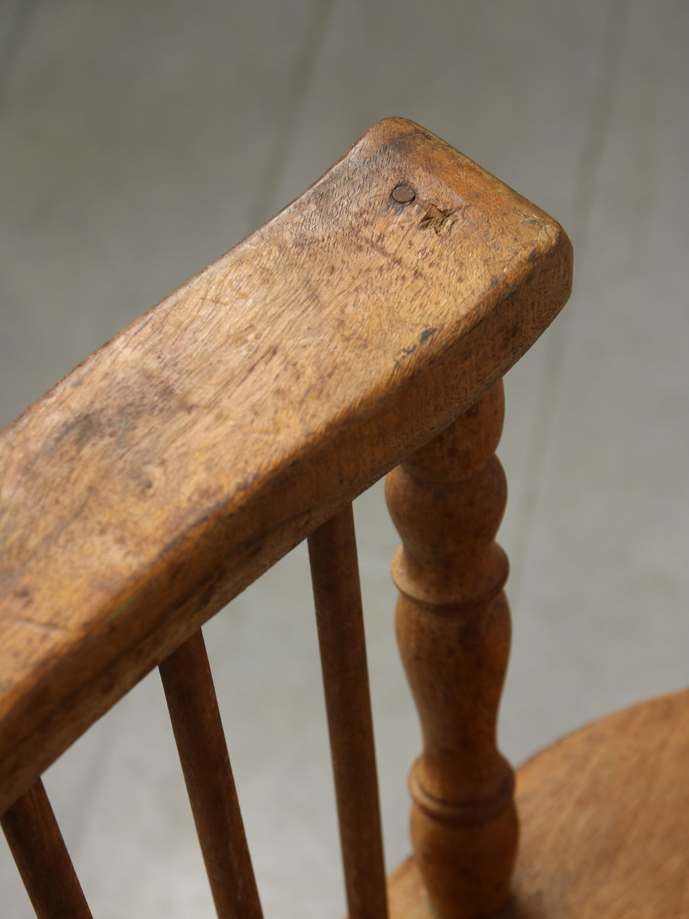 2 chaises à dossier bas Winsdor