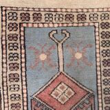 Old turkish rug 132x94 cm old vintage carpet ushak pink beige blue