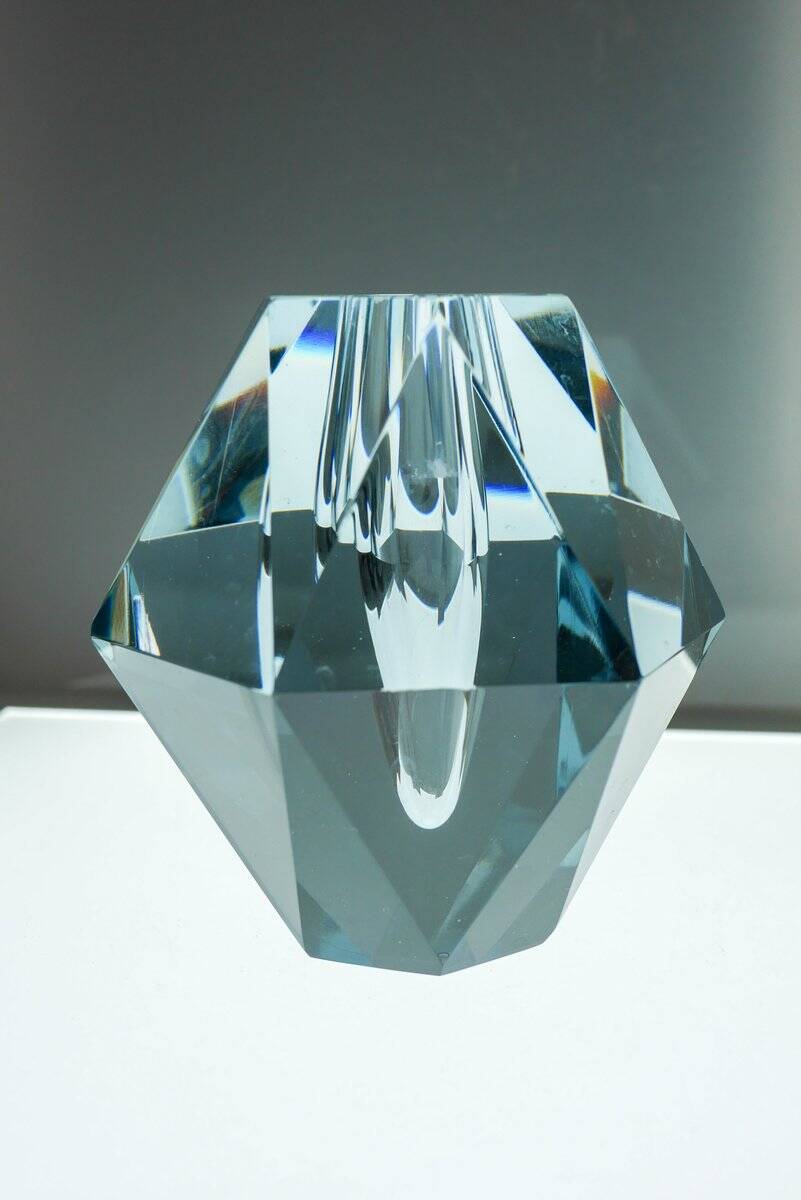 Diamond-shaped crystal vase from Strömbergshyttan