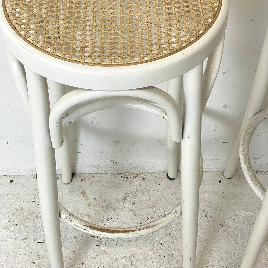 Paire de tabourets de bar bois et cannage
