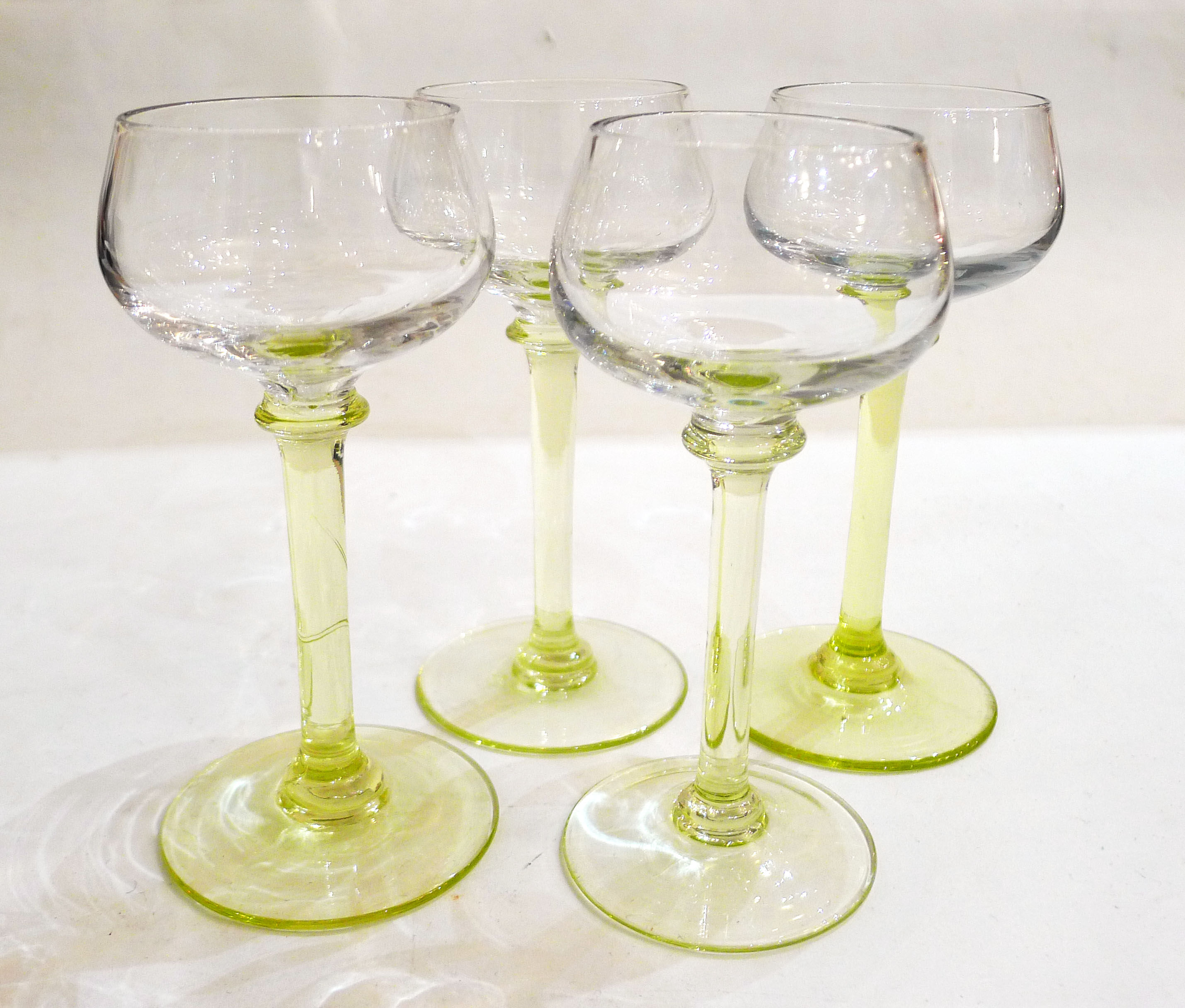 Set de 4 verres à pied vintage