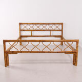 Bed 140 rattan and 2 vintage bedside tables