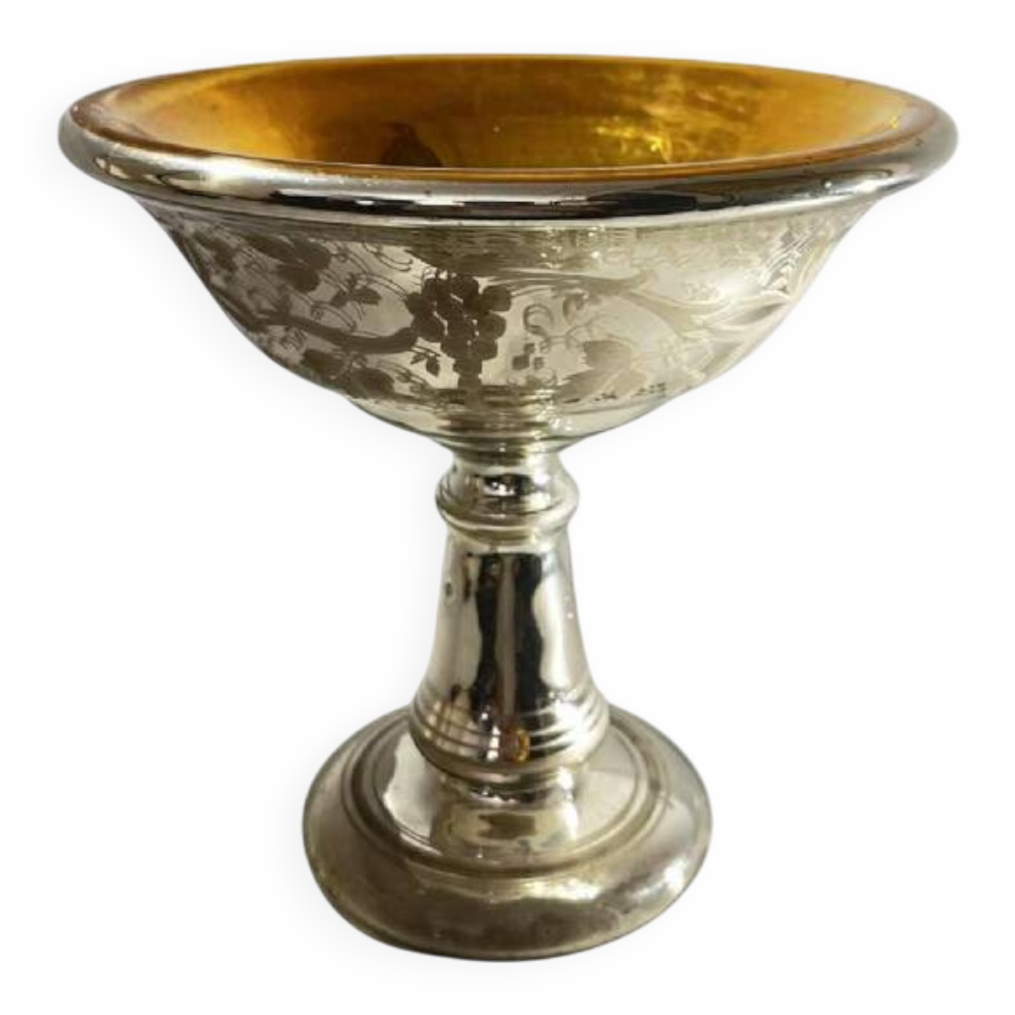 Cup in blown mercury and gilded glass called "sulfide", floral decoration engraved with
