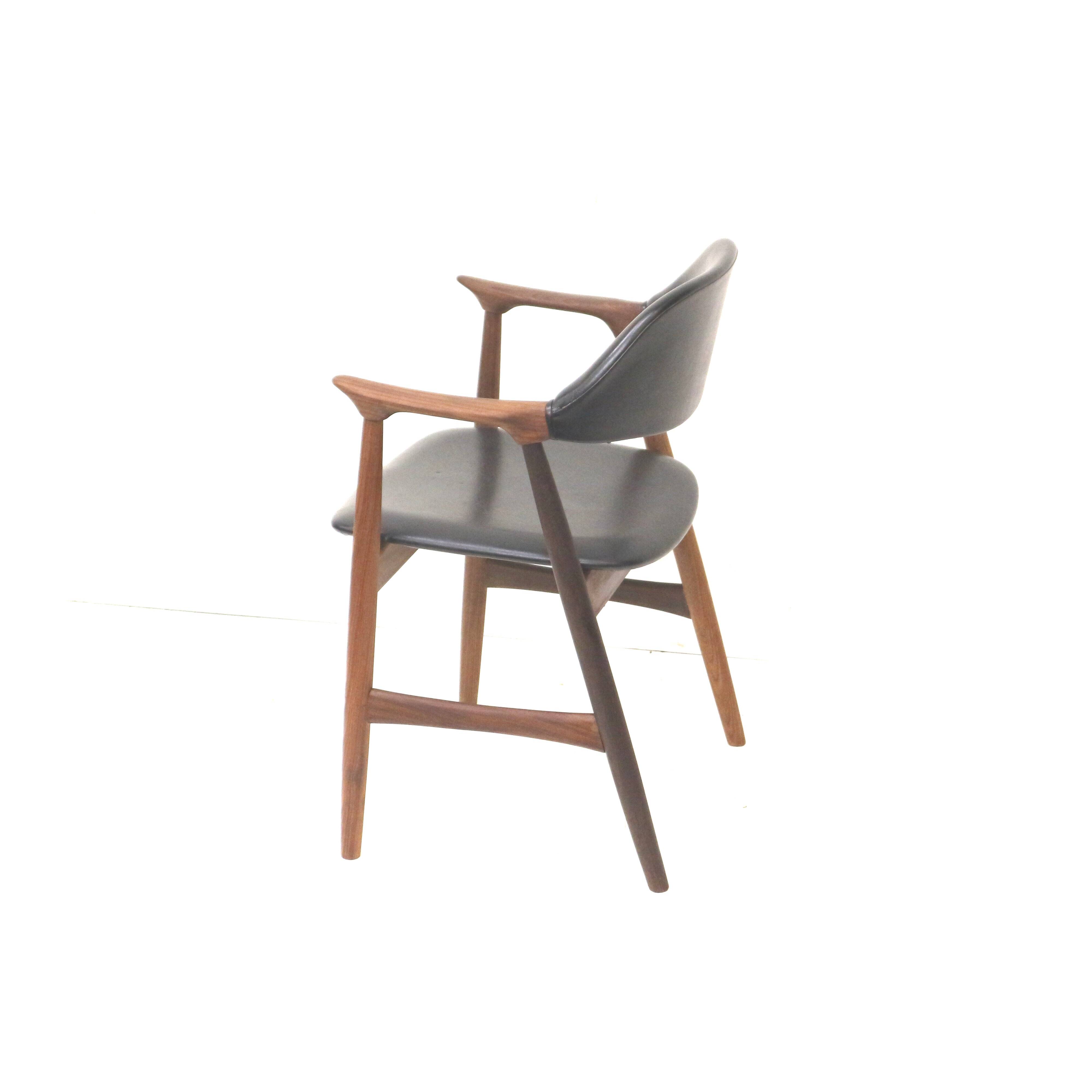 Set of 2 Mahjongg cow horn chairs