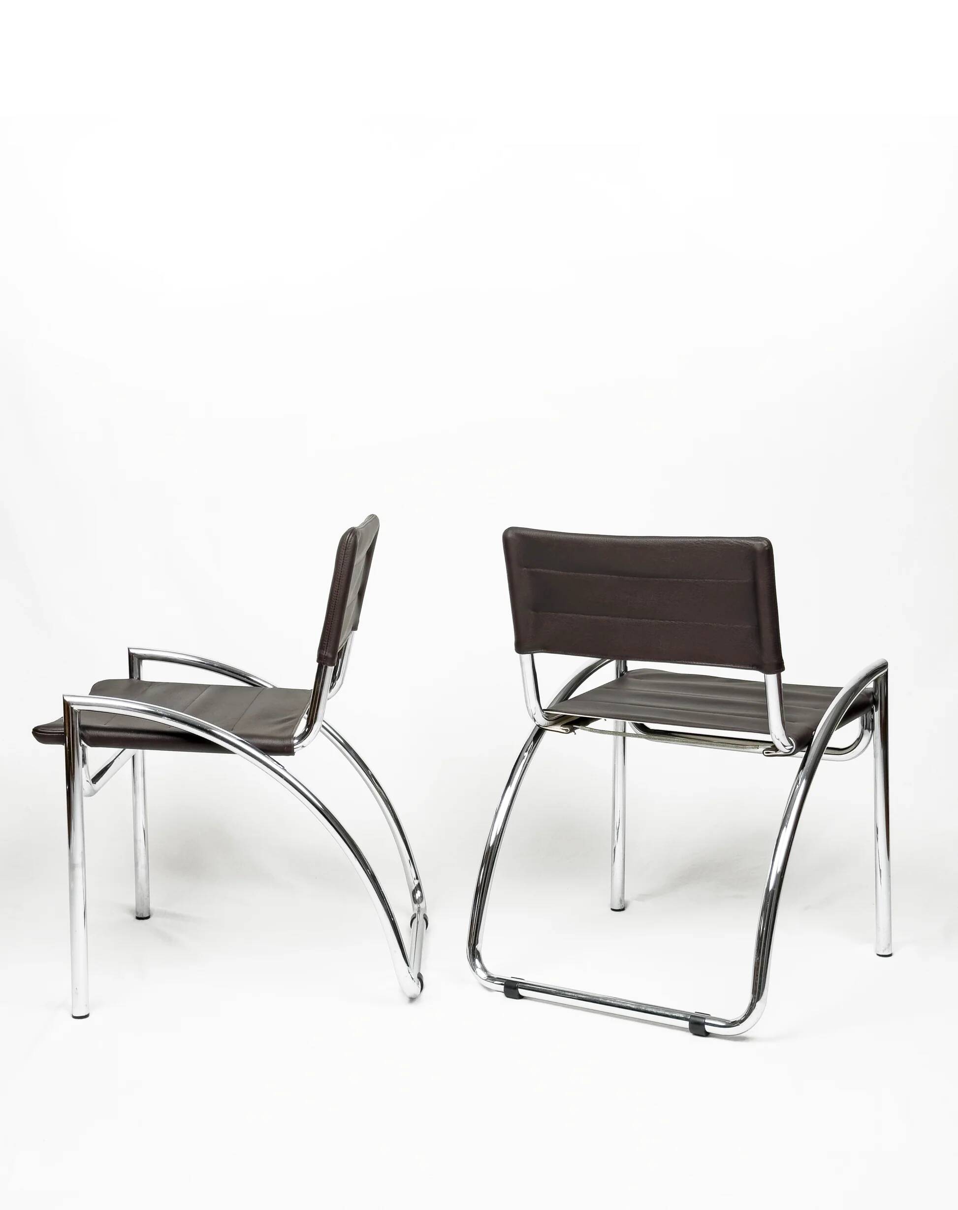 Ensemble de 4 chaises « Lira » de Gae Aulenti – années 1970