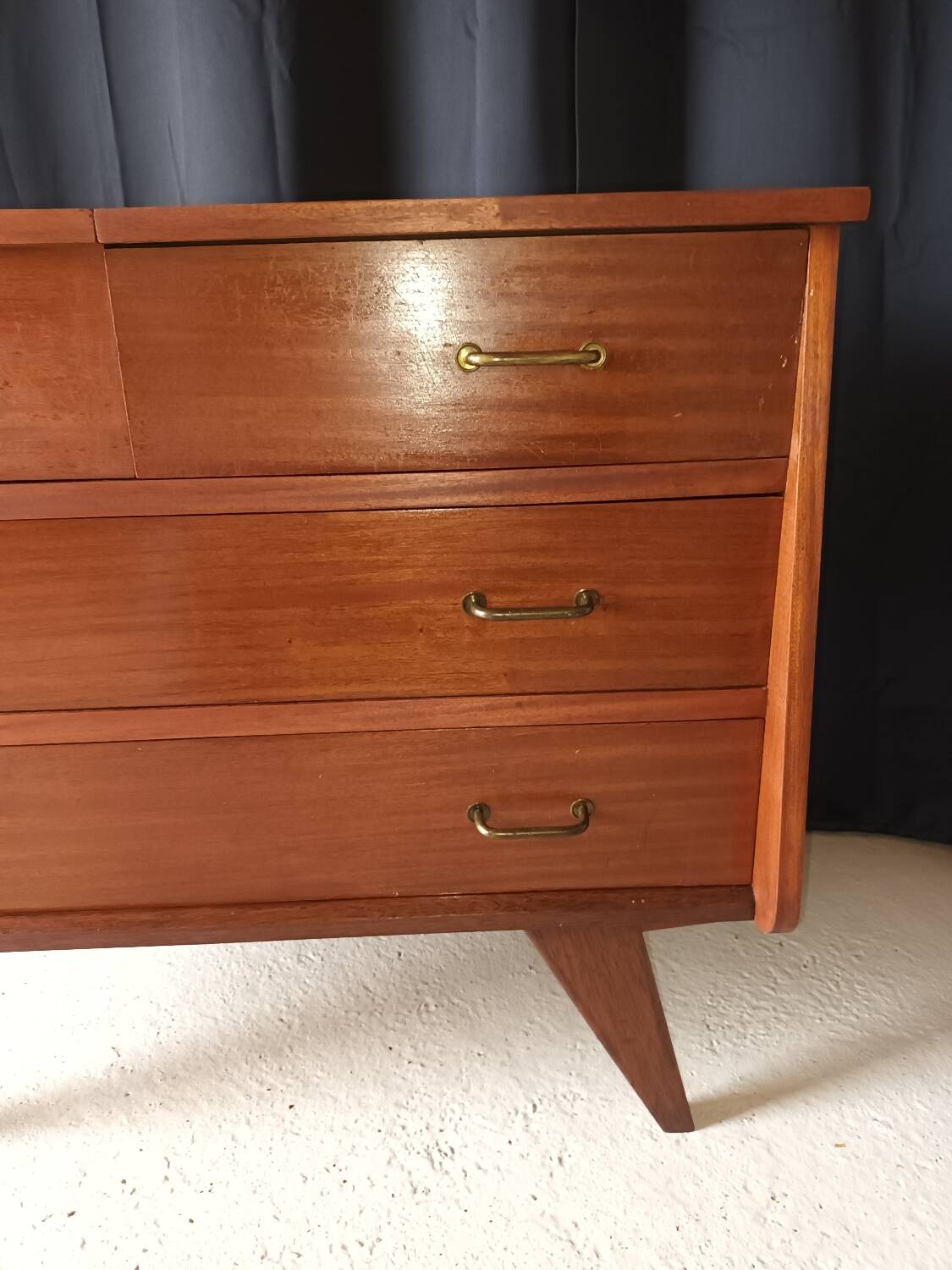 Vintage dressing table chest of drawers