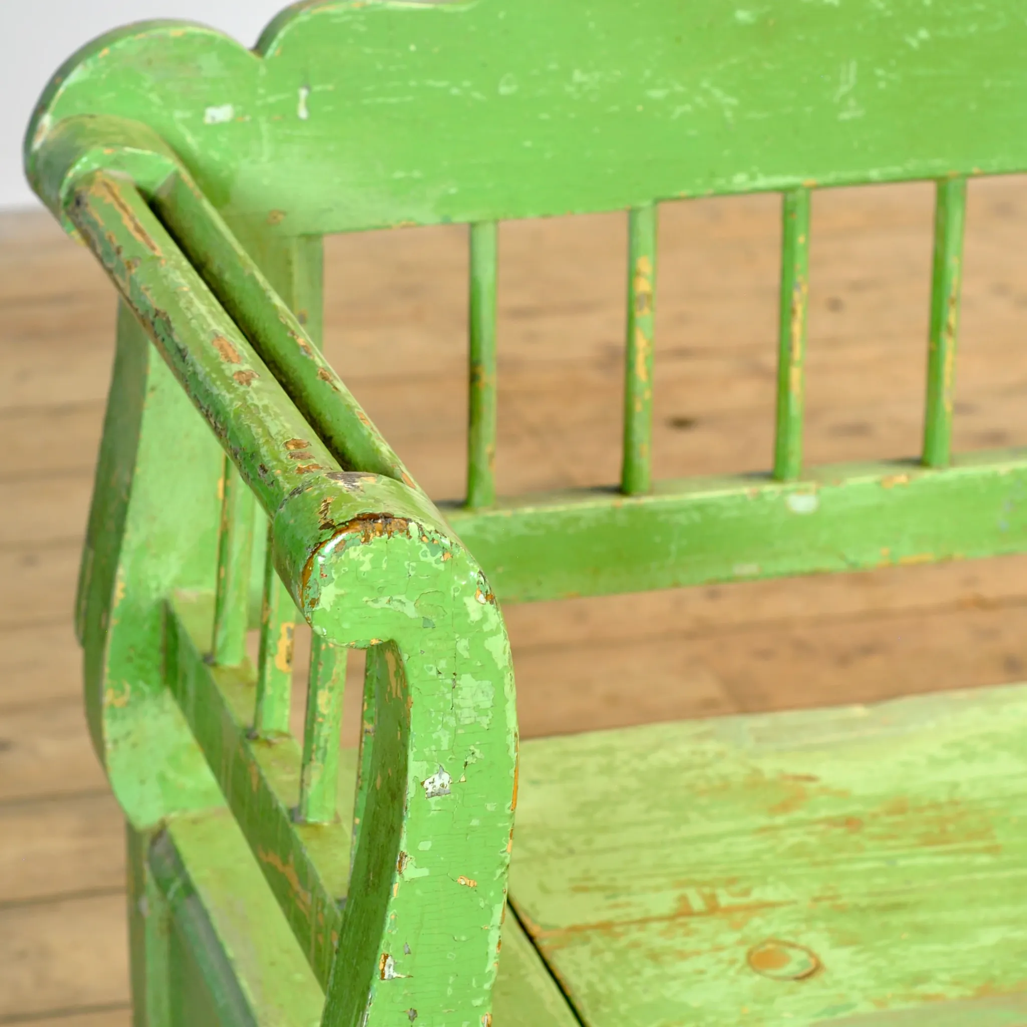 Banc en pin ancien avec rangement, années 1900