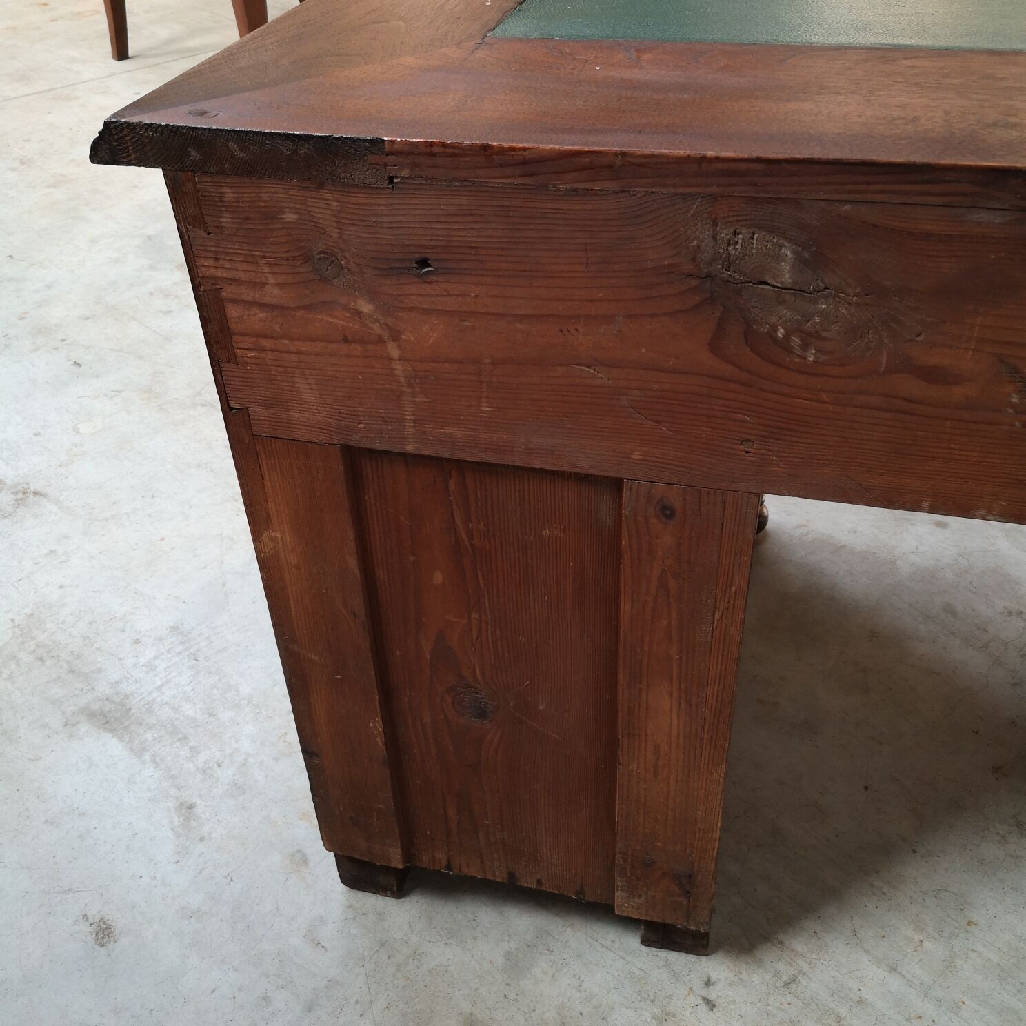 English office walnut and walnut bramble 1880 antique