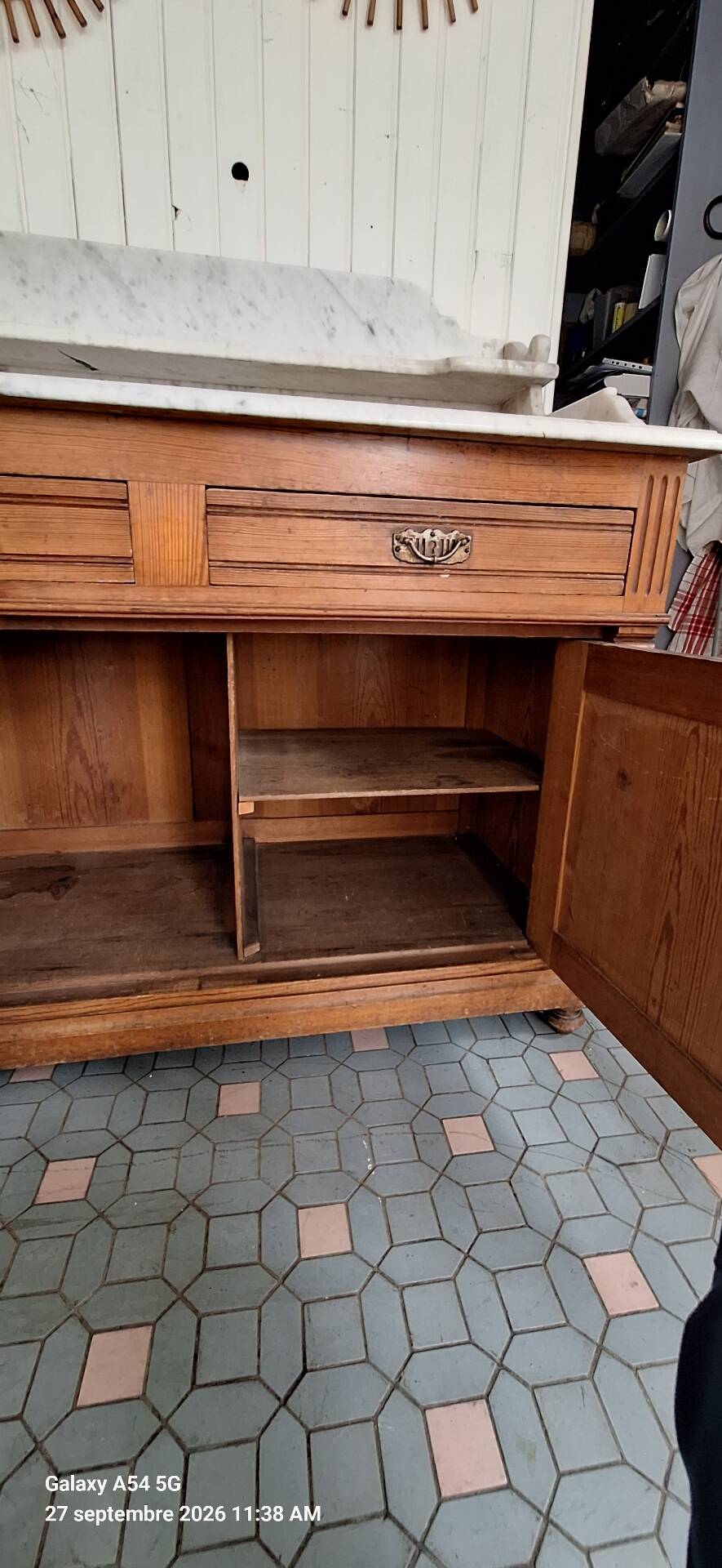 pine bathroom furniture