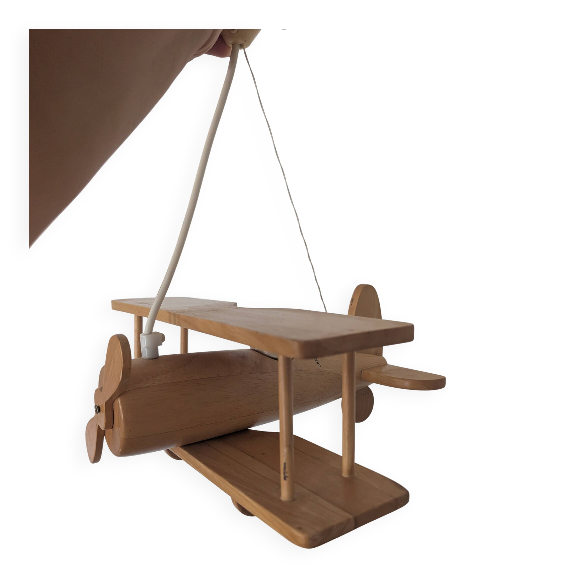 Wooden aircraft suspension