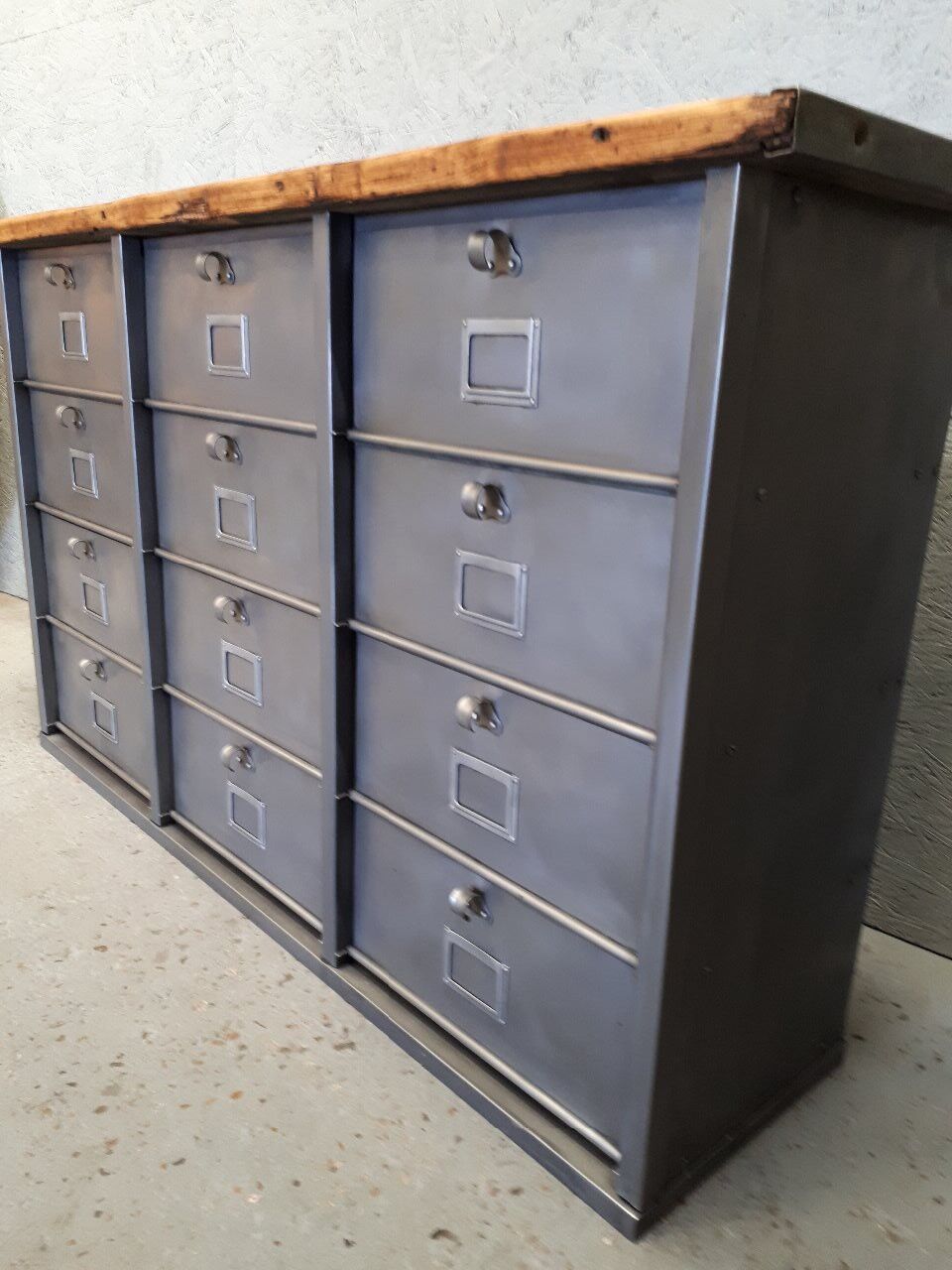 Buffet industrial strafor twelve valves