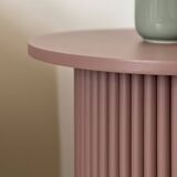 Table d'appoint ronde et cannelée mauve