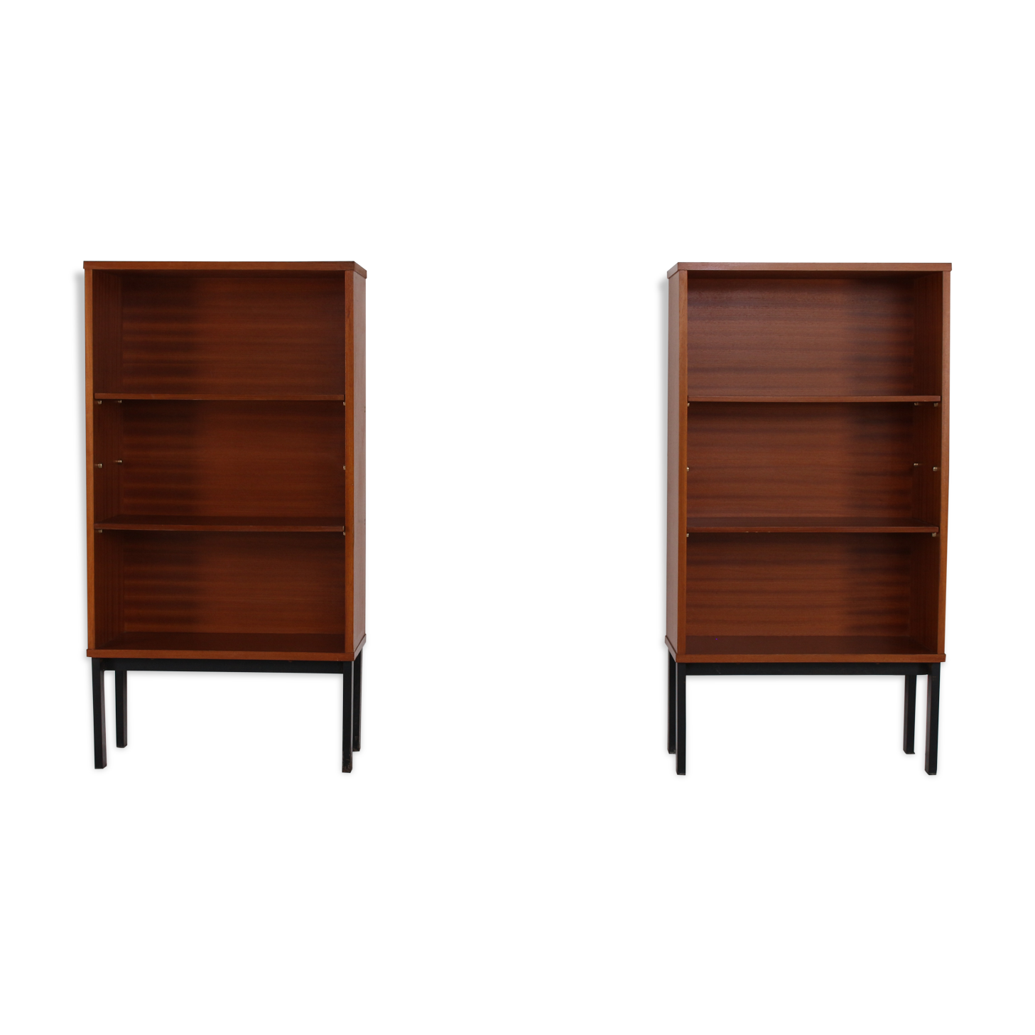 Pair of bookshelves Pierre Guariche for Meurop