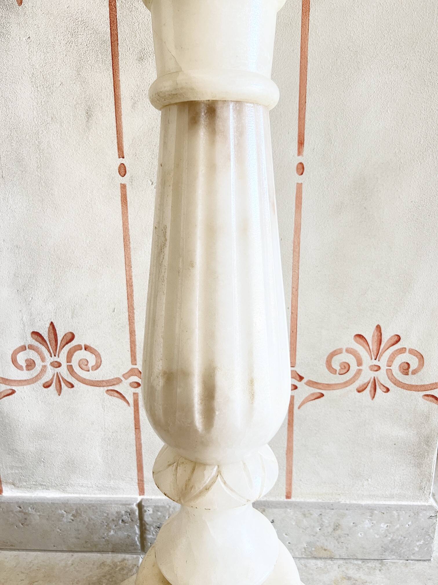 Sellette, colonne en albâtre