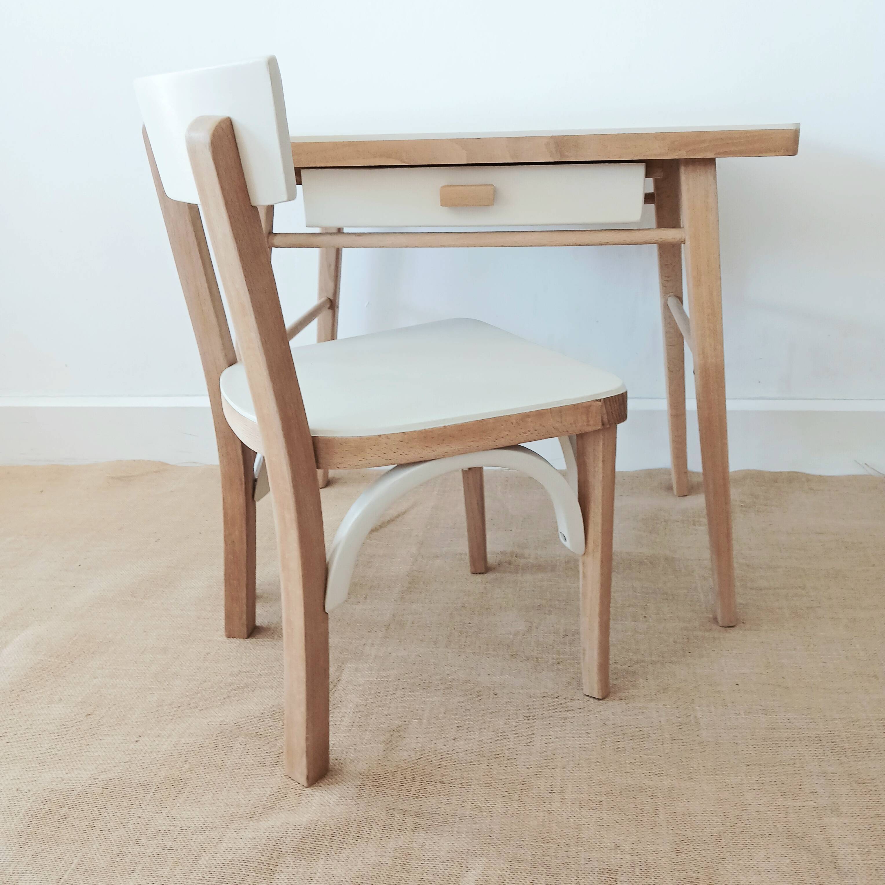 Baumann children's desk and chair