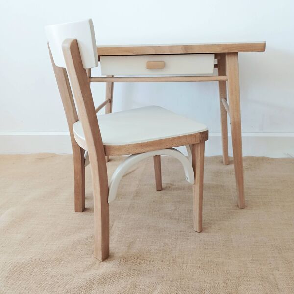 Bureau et chaise enfant baumann