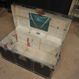 Old travel trunk 1900 "Snutsel" Lille
