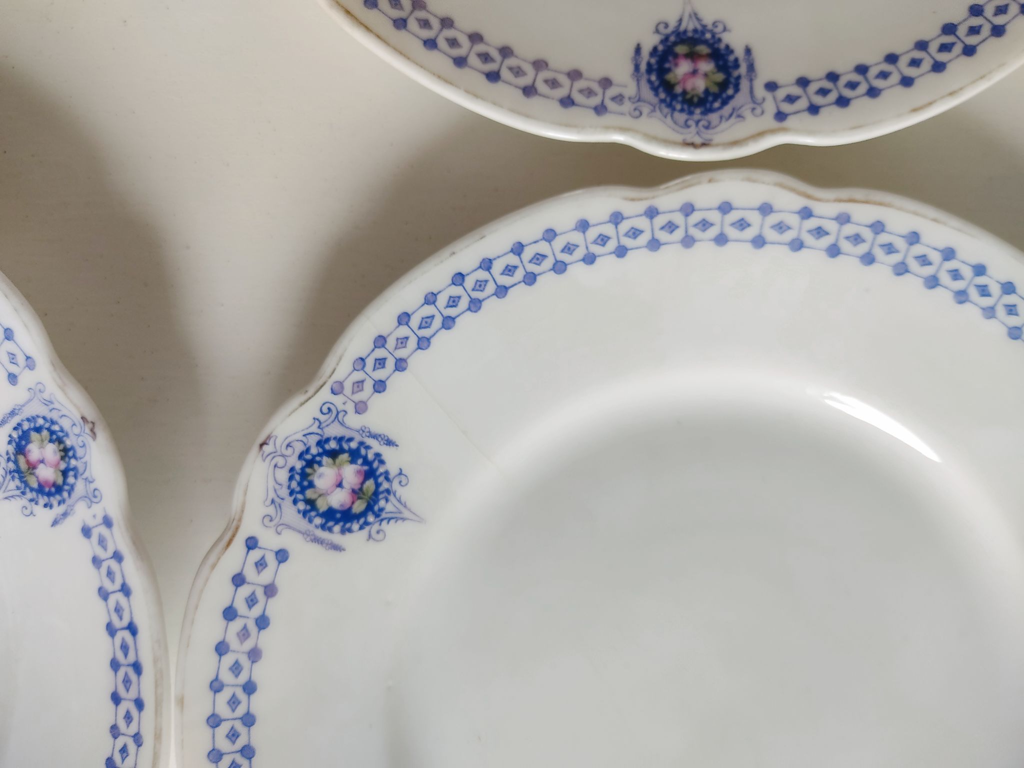 Set of 7 Muller Selb dessert plates