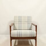 Fauteuil vintage, coussins à carreaux neufs, état d'origine du bois des années 1970