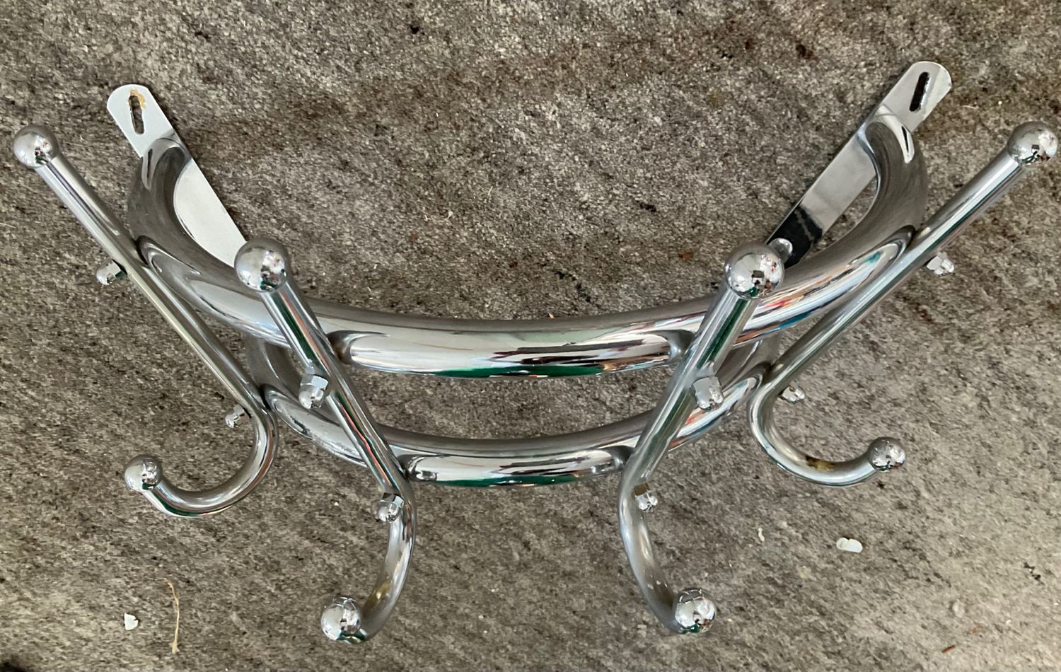 Circular chromed metal coat rack from the 50s-60s