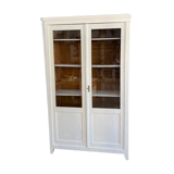 Chalk white glass bookcase