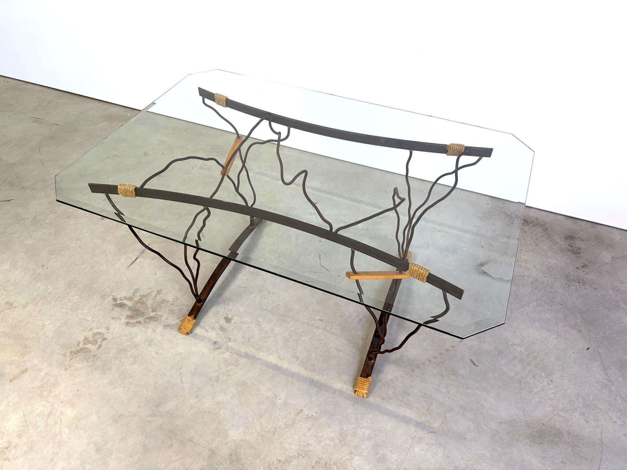 Table à manger vintage en fer forgé et verre, années 1970