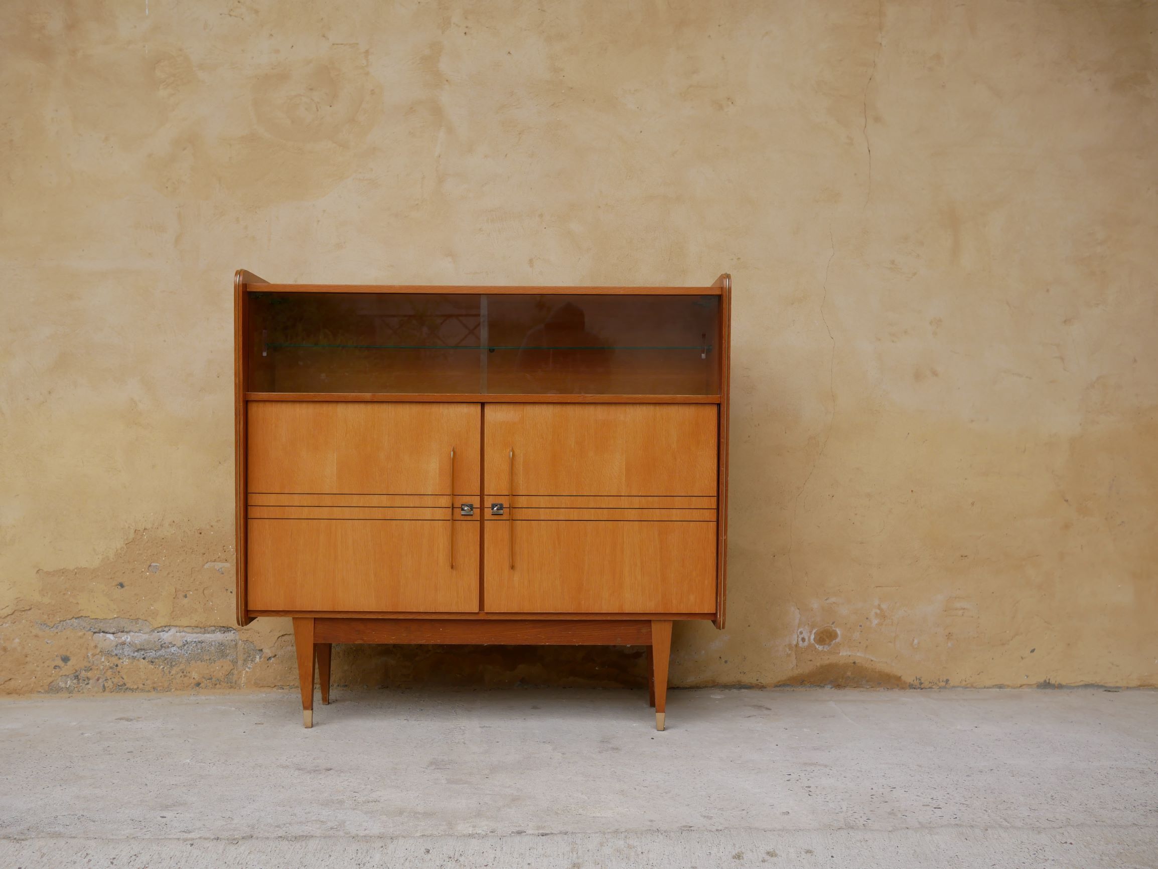 Vintage 1950s buffet
