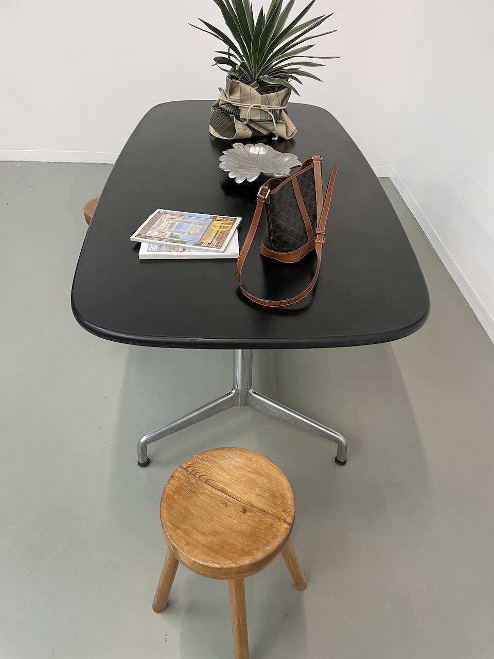 Giancarlo Piretti conference table