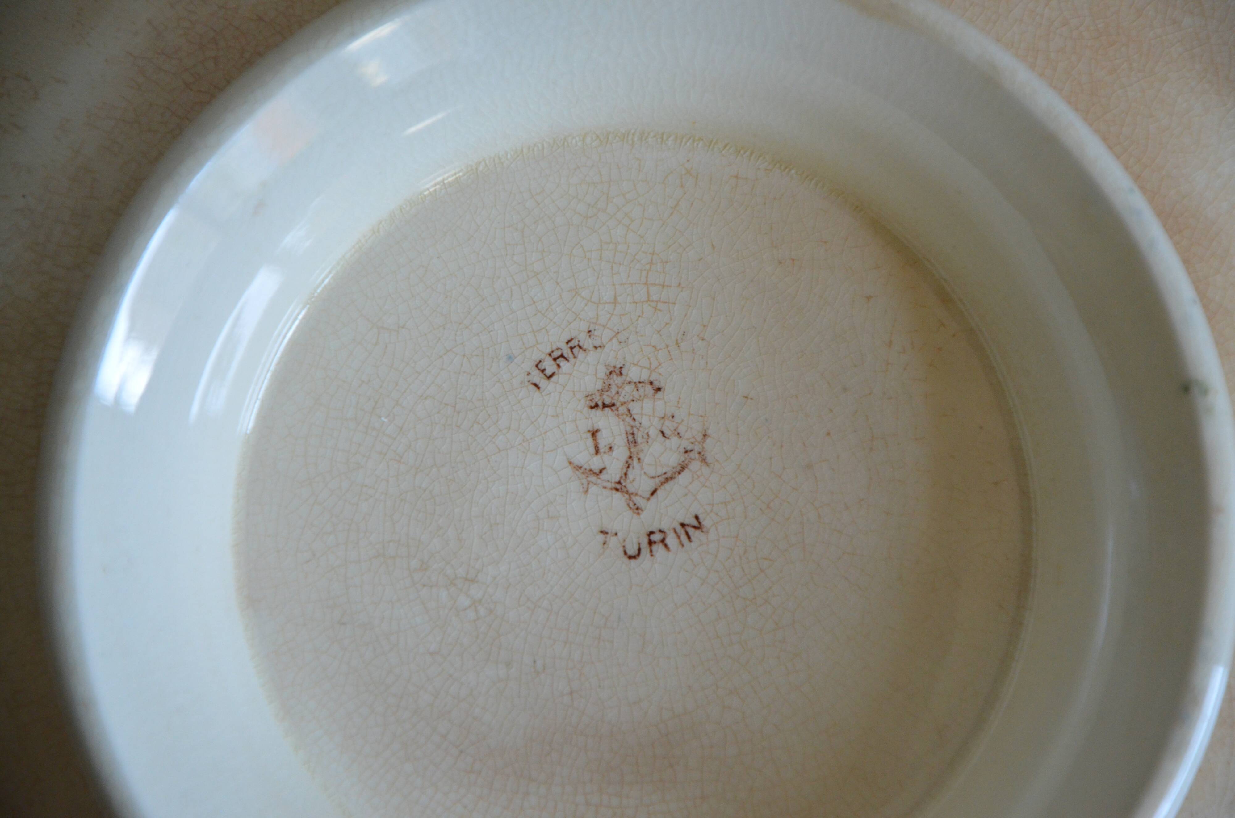 Clarefontaine LG earthenware fruit bowl from the Turin collection